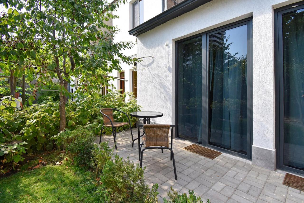 The Nut Guest House Jerevan Eksteriør bilde